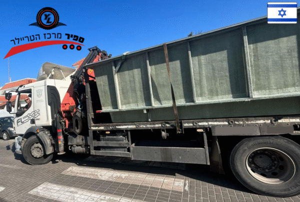 ⁦משא פתוח וולבו שנת 2017 עם מנוף פלפינגר 26 טון⁩ – תמונה ⁦2⁩