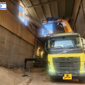 משא תומך וולבו FH עם מנוף  שנת 8/2023