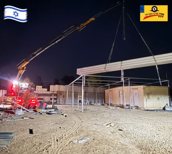 ⁦משא פתוח סקניה עם מנוף  שנת 2015⁩ – תמונה ⁦6⁩