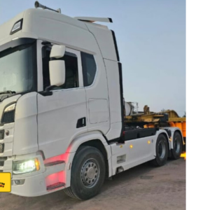 משא תומך ציוד כבד סקניה 4*6  שנת 2023